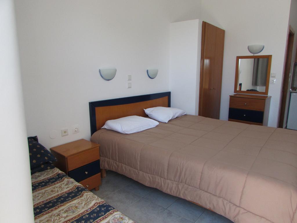 Coralli Apartments Pefki エクステリア 写真