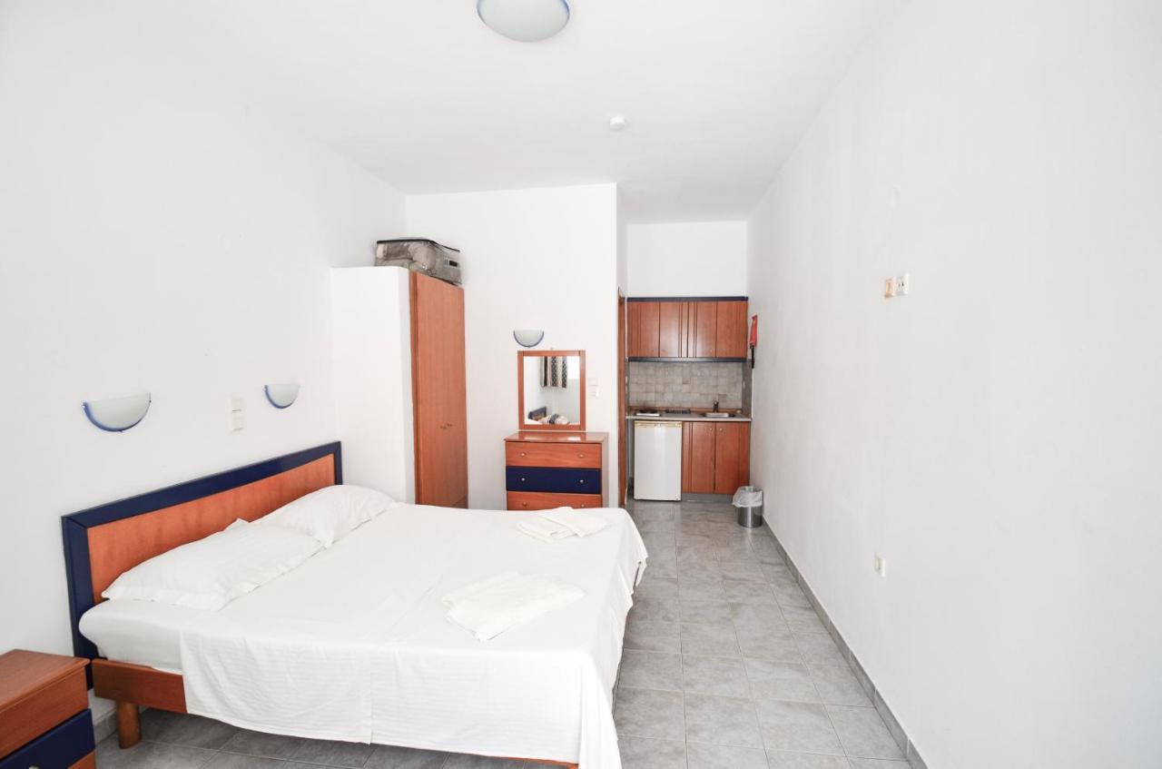 Coralli Apartments Pefki エクステリア 写真